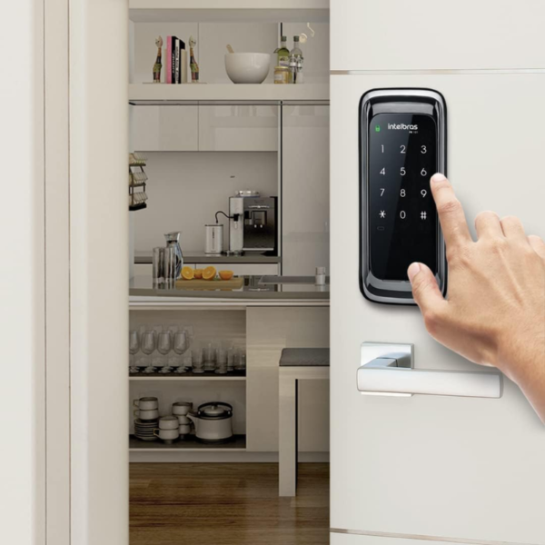 FECHADURA DIGITAL DE SOBREPOR TOUCH SCREEN FR 101 PRETO INTELBRAS - Imagem 2